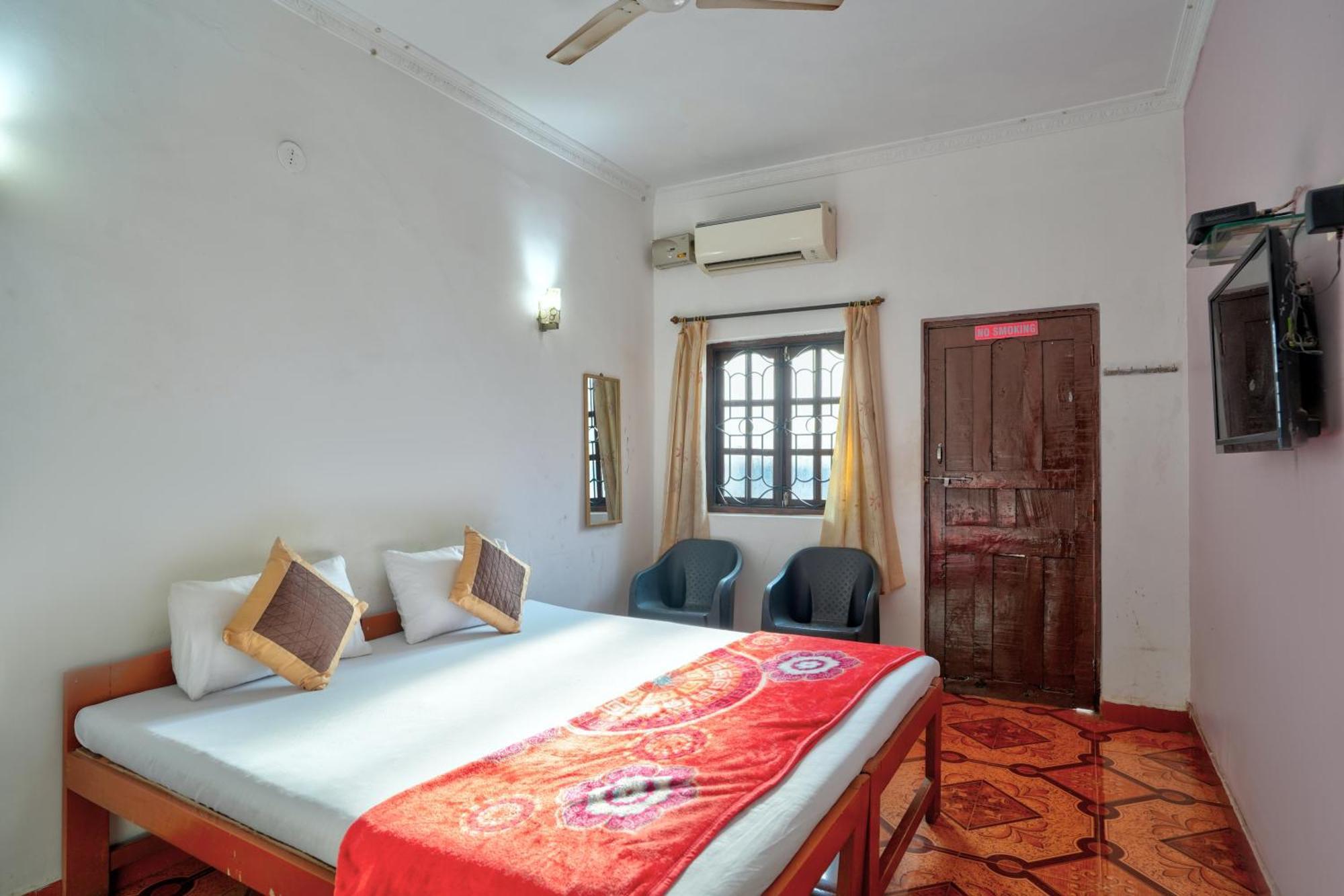 Om Sai Guest House Calangute Exteriér fotografie
